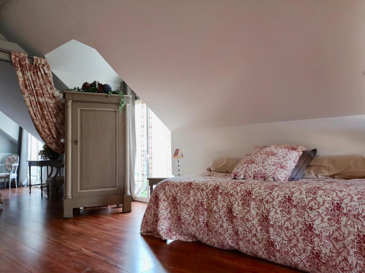 Le Domaine Des Pres Du Hom Bed & Breakfast Bezu-Saint-Eloi Ngoại thất bức ảnh